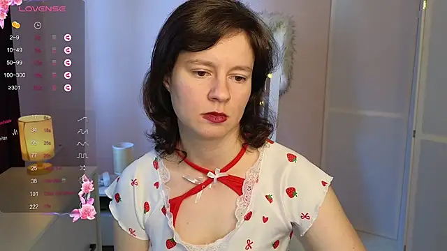 Snapshot of Dana_Magicall chatting on 09.25.25 Dana Magicall online show from 09.25.25