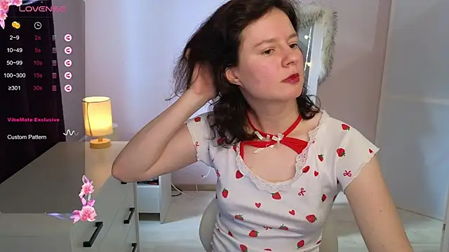 Snapshot of Dana_Magicall chatting on 10.11.25 Dana Magicall online show from 10.11.25