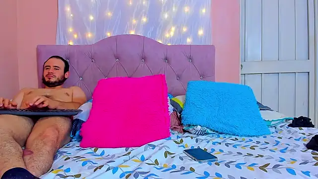 CoupleLatinXXX online show from 02.05.25