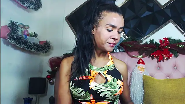 andrea safeira doll online show from 12.22.25