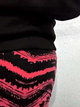 Snapshot of TexaSMESS_37 chatting on 11.11.25 TexaSMESS 37 online show from 11.11.25