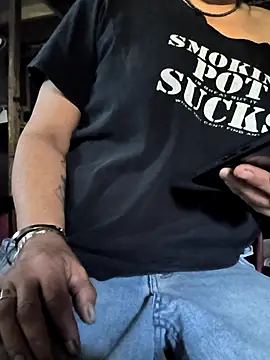 Snapshot of TexaSMESS_37 chatting on 02.16.26 TexaSMESS 37 online show from 02.16.26