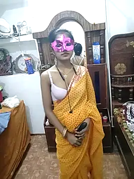 Snapshot of RADHA95 chatting on 03.17.25 RADHA95 online show from 03.17.25