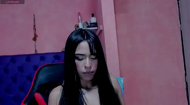 Cloeandtyfanny online show from 12.16.24