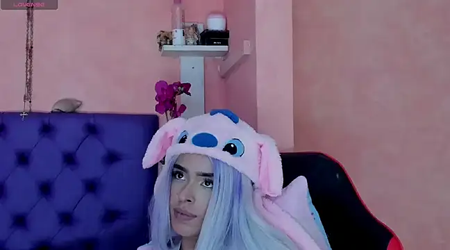 Cloeandtyfanny online show from 12.31.24
