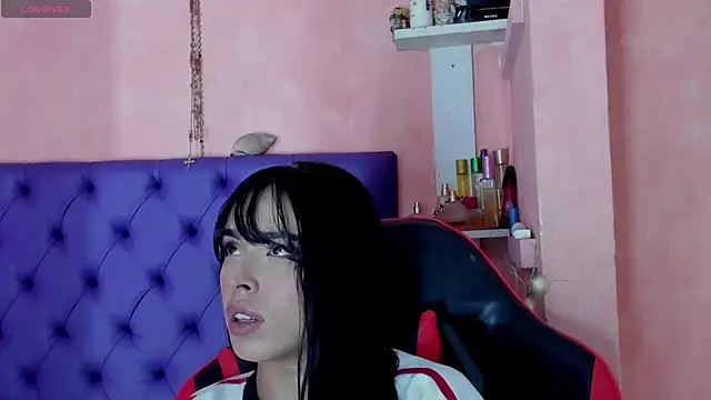 Cloeandtyfanny online show from 01.10.25