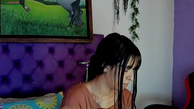 Cloeandtyfanny online show from 07.12.26