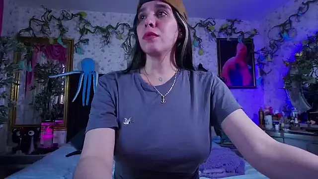 Elizabeth77  online show from 01.16.25