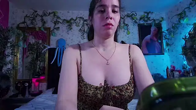 Elizabeth77  online show from 01.27.25