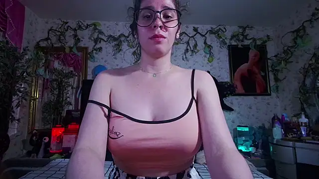 Elizabeth77  online show from 09.20.25