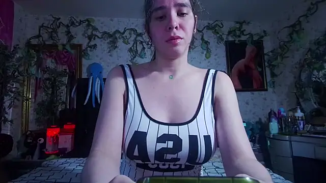 Elizabeth77  online show from 09.23.25