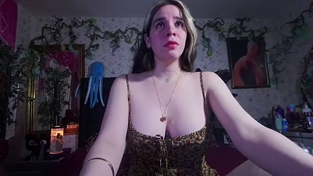 Elizabeth77  online show from 10.06.25