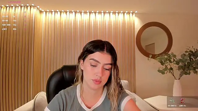 PaulinaSantos  online show from 03.20.25