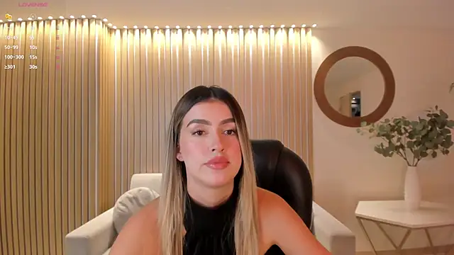 PaulinaSantos  online show from 03.21.25