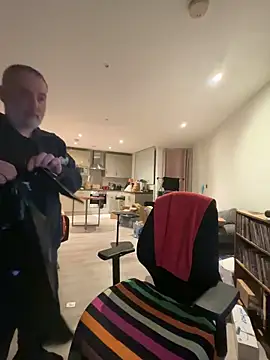 LondonTeffy online show from 02.12.26