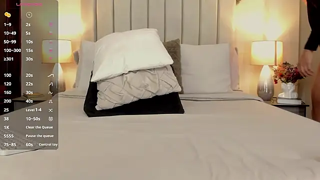 romina-brunette online show from 03.14.26