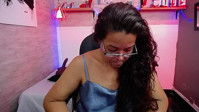 MaturePure online show from 11.04.25