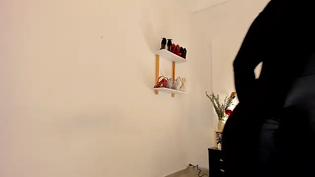 leslie k online show from 03.19.25