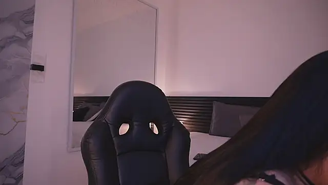 leslie k online show from 09.18.25