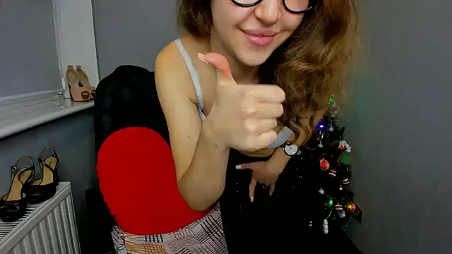 Snapshot of AfinaCutie chatting on 01.08.25 AfinaCutie online show from 01.08.25