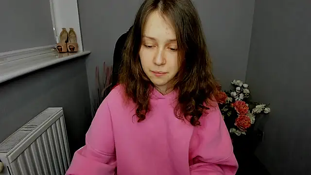 Snapshot of AfinaCutie chatting on 02.09.25 AfinaCutie online show from 02.09.25
