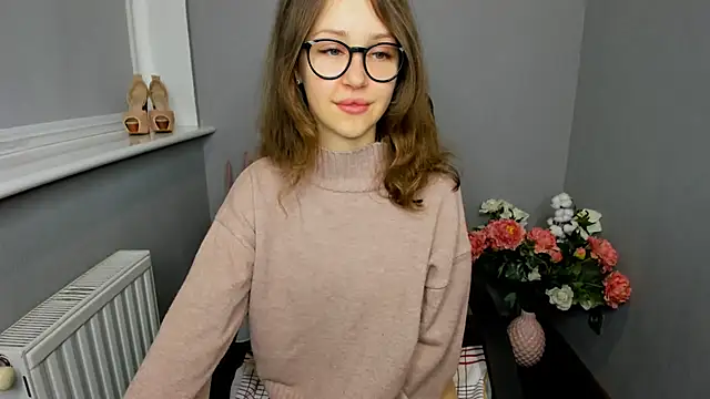 Snapshot of AfinaCutie chatting on 03.22.25 AfinaCutie online show from 03.22.25