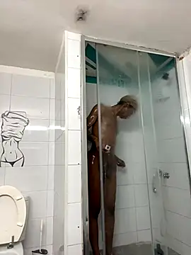 tamarabigass1 online show from 10.13.25