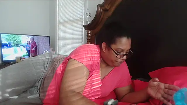 ebonyred online show from 03.02.25