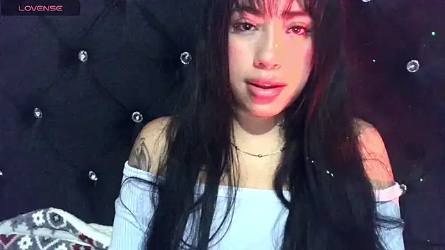 Snapshot of sylvana_19 chatting on 02.07.25 sylvana 19 online show from 02.07.25