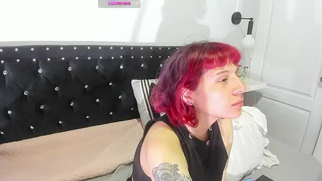 Snapshot of hey_noraly chatting on 02.06.26 hey noraly online show from 02.06.26