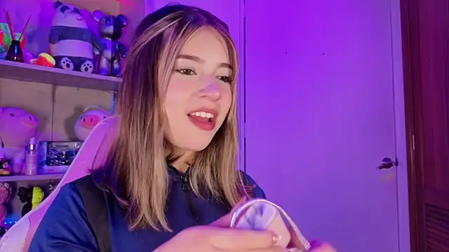 EmilyMiller  online show from 04.09.26