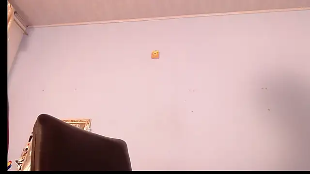 Snapshot of Tamararios chatting on 01.29.25 Tamararios online show from 01.29.25