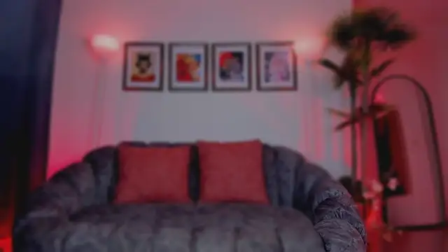 Taylor  foxxx online show from 09.26.25