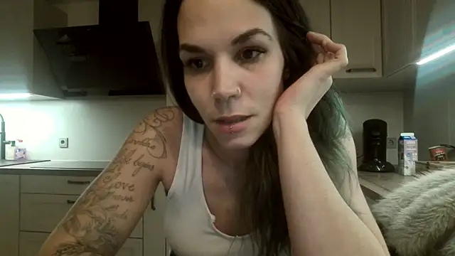 Lady Knaller online show from 12.20.25