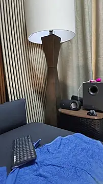 Snapshot of Deisy_Torres chatting on 10.21.25 Deisy Torres online show from 10.21.25