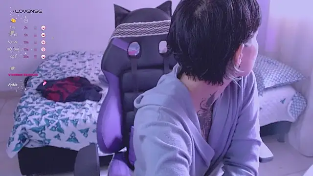 Snapshot of _Apola_77 chatting on 12.04.24 Apola 77 online show from 12.04.24