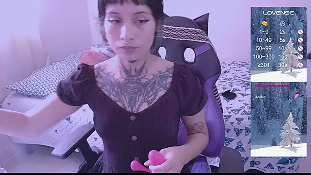 Snapshot of _Apola_77 chatting on 12.19.24 Apola 77 online show from 12.19.24