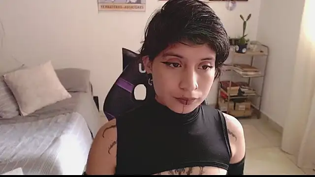 Snapshot of _Apola_77 chatting on 01.25.25 Apola 77 online show from 01.25.25