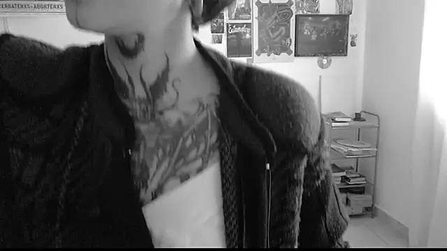 Snapshot of _Apola_77 chatting on 02.08.25 Apola 77 online show from 02.08.25