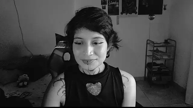 Snapshot of _Apola_77 chatting on 02.15.25 Apola 77 online show from 02.15.25