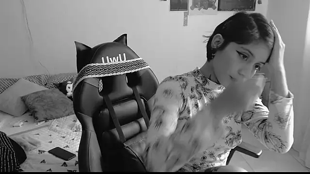 Snapshot of _Apola_77 chatting on 02.22.25 Apola 77 online show from 02.22.25