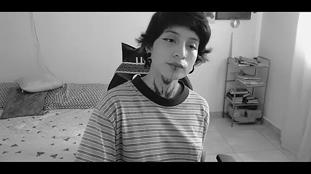 Snapshot of _Apola_77 chatting on 02.23.25 Apola 77 online show from 02.23.25