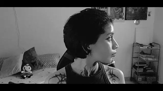 Snapshot of _Apola_77 chatting on 02.24.25 Apola 77 online show from 02.24.25