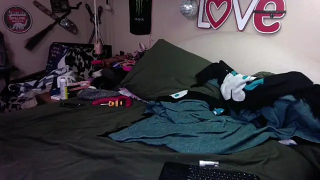 Blakelytgirl online show from 01.22.25