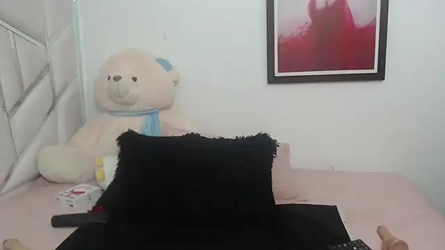 Snapshot of celestesouzalatin chatting on 01.06.25 celestesouzalatin online show from 01.06.25