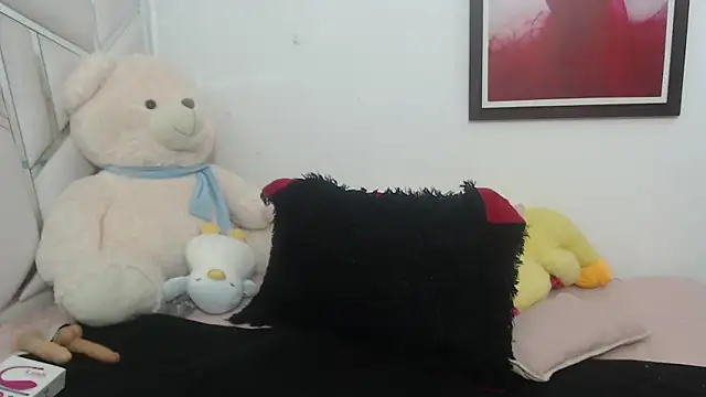 Snapshot of celestesouzalatin chatting on 01.12.25 celestesouzalatin online show from 01.12.25