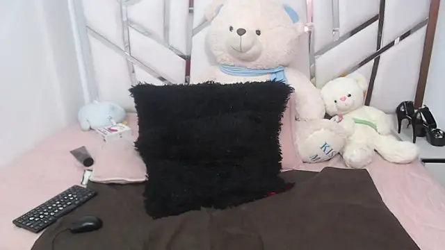 Snapshot of celestesouzalatin chatting on 09.12.25 celestesouzalatin online show from 09.12.25