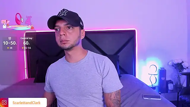 Snapshot of ScarlettAndClark chatting on 09.24.25 ScarlettAndClark online show from 09.24.25