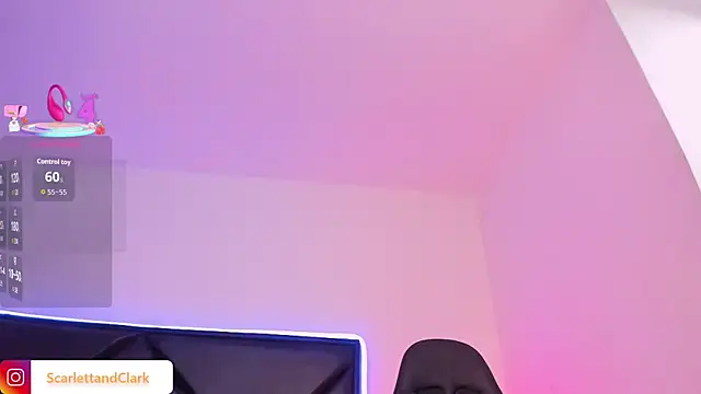 Snapshot of ScarlettAndClark chatting on 10.29.25 ScarlettAndClark online show from 10.29.25