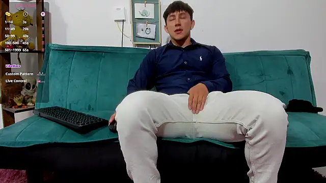 Snapshot of jacques_cardiet chatting on 09.25.25 jacques cardiet online show from 09.25.25